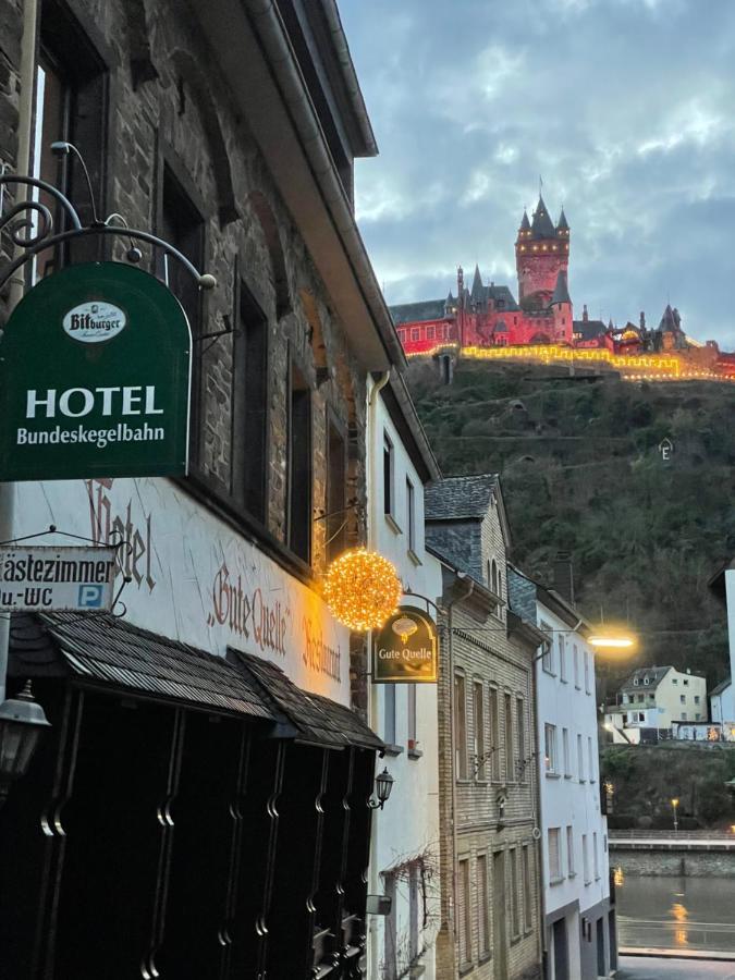 Hotel Und Gaestehaus Gute Quelle 코헴 외부 사진